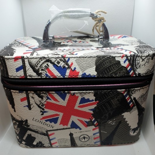 BEAUTY CASE