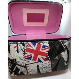BEAUTY CASE