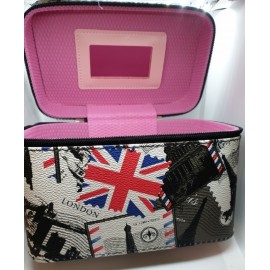 BEAUTY CASE