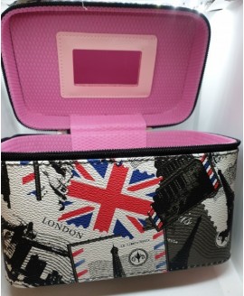 BEAUTY CASE