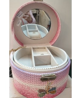 BEAUTY CASE