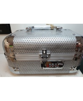 BEAUTY CASE