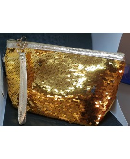 BEAUTY CASE
